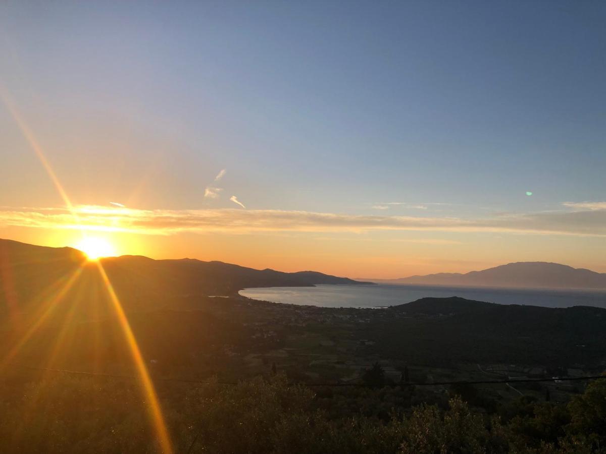 Villa Thea - Τhe View 1St Floor Áno Yerakaríon المظهر الخارجي الصورة