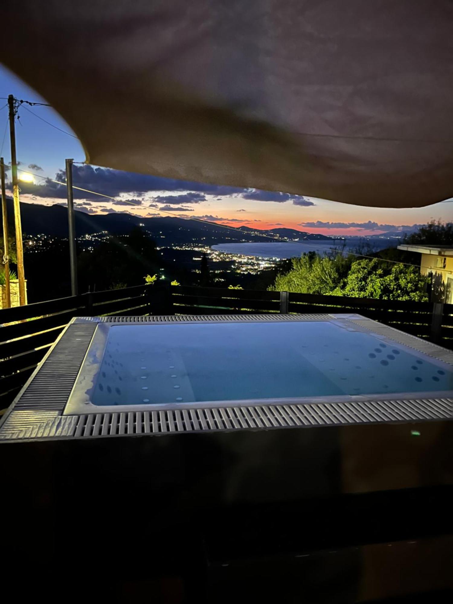 Villa Thea - Τhe View 1St Floor Áno Yerakaríon المظهر الخارجي الصورة